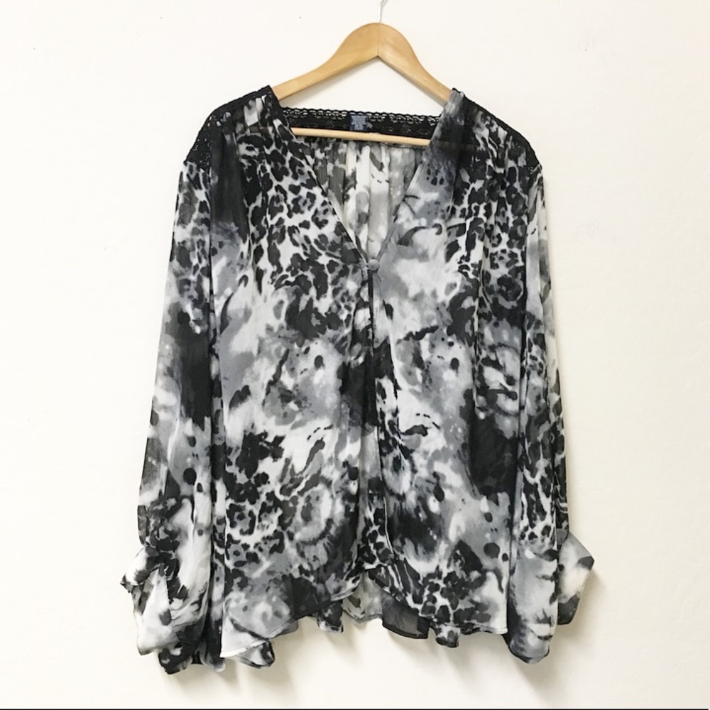 Elegant Black and White Women's Top